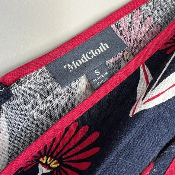 ModCloth Size S Navy Sleeveless Floral Tie Waist Wrap Crop Jumpsuit - Picture 4 of 6